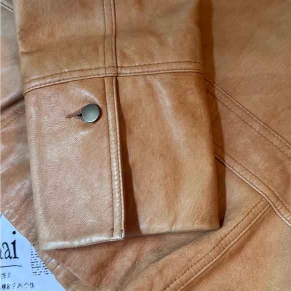 ✨ Gorgeous Vintage Danier Soft Leather Jacket for Women✨ - Picture 3 of 16